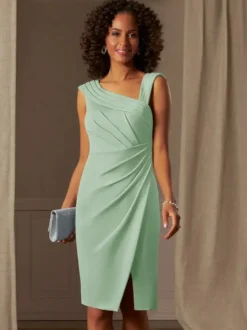 Robe mère de la mariée décolleté sans manches coupe trapèze plissée pour les invités de mariage