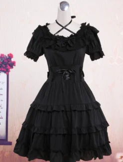 Robe noire classique Lolita mignonne coton une pièce manches courtes Déguisements
