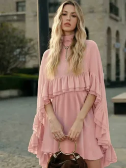 Robe nuisette courte en mousseline avec cape pour femme - Ensemble élégant à volants superposés 2 pièces - Idéale pour les invités de mariage les fêtes et les cocktails de printemps 2026
