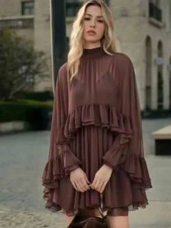 Robe nuisette courte en mousseline avec cape pour femme - Ensemble élégant à volants superposés 2 pièces - Idéale pour les invités de mariage les fêtes et les cocktails de printemps 2026