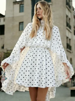 Robe nuisette courte en mousseline avec cape pour femme - Ensemble élégant à volants superposés 2 pièces - Idéale pour les invités de mariage les fêtes et les cocktails de printemps 2026