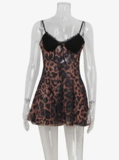 Robe nuisette courte imprimée léopard pour femme - Débardeur en dentelle marron style années 2000 coupe évasée - Idéale pour les soirées d'été en club (édition 2026)