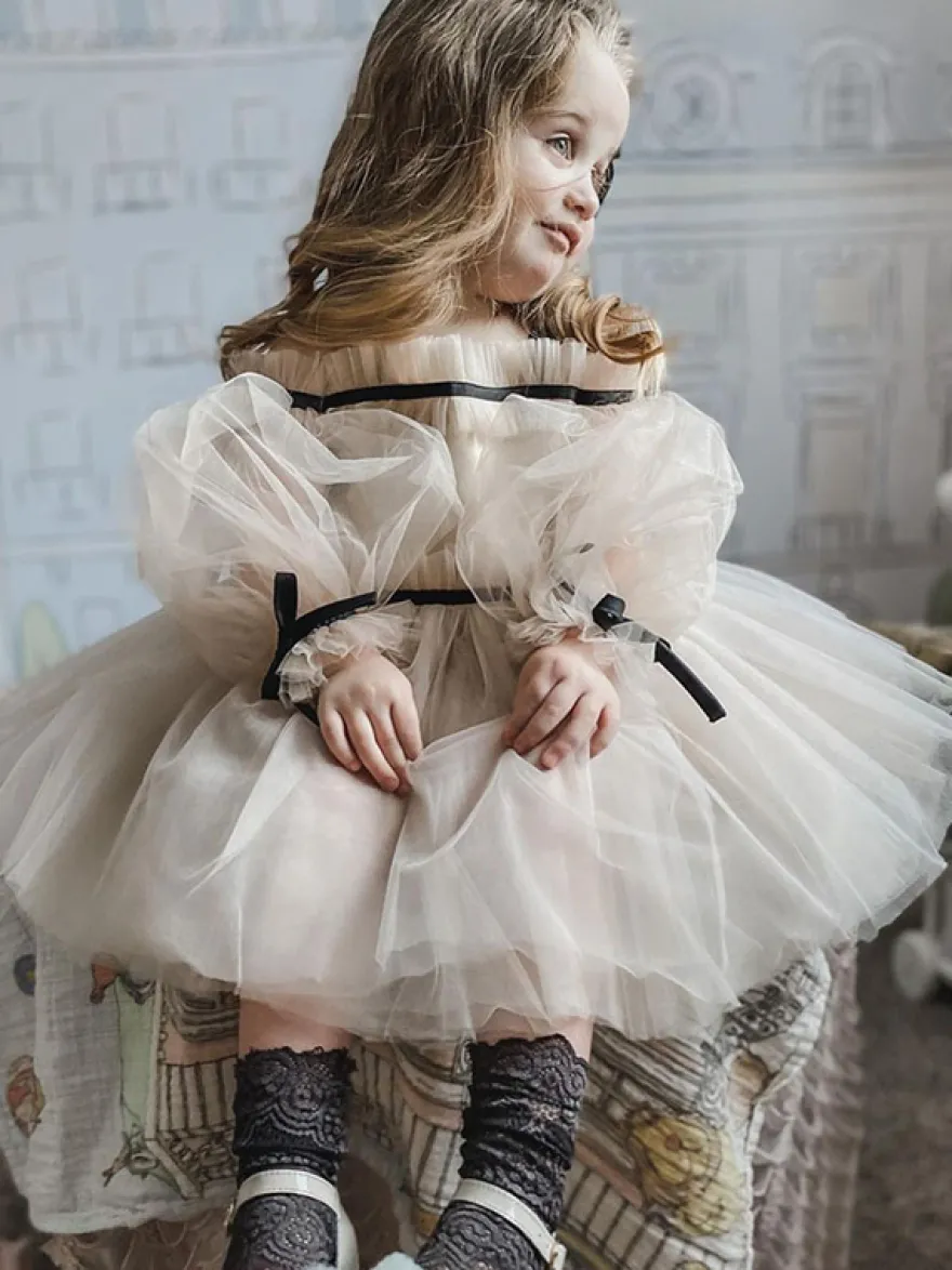 Robes de demoiselle d'honneur de mariage Robes pour occasions spéciales Nude Manches longues Volants