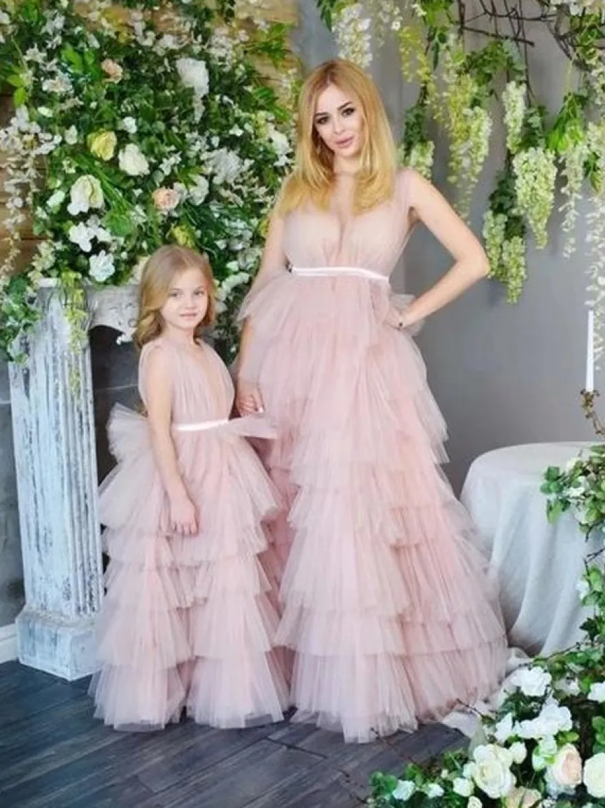 Robes de demoiselle d'honneur de mariage Robes pour occasions spéciales Rose Sans manches À volants