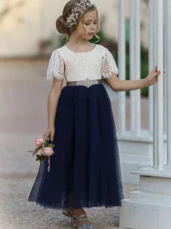 Robes de demoiselle d'honneur bordeaux col bijou manches courtes ceinture enfants robes de soirée sociale