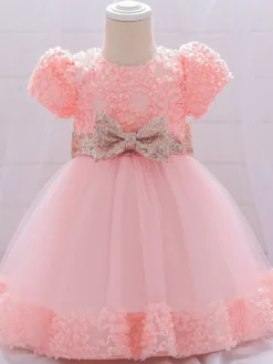 Robes de fille de fleur blanche Robes d'occasion spéciale Dentelle blanche Manches courtes Col bijou Robes de fille de fleur