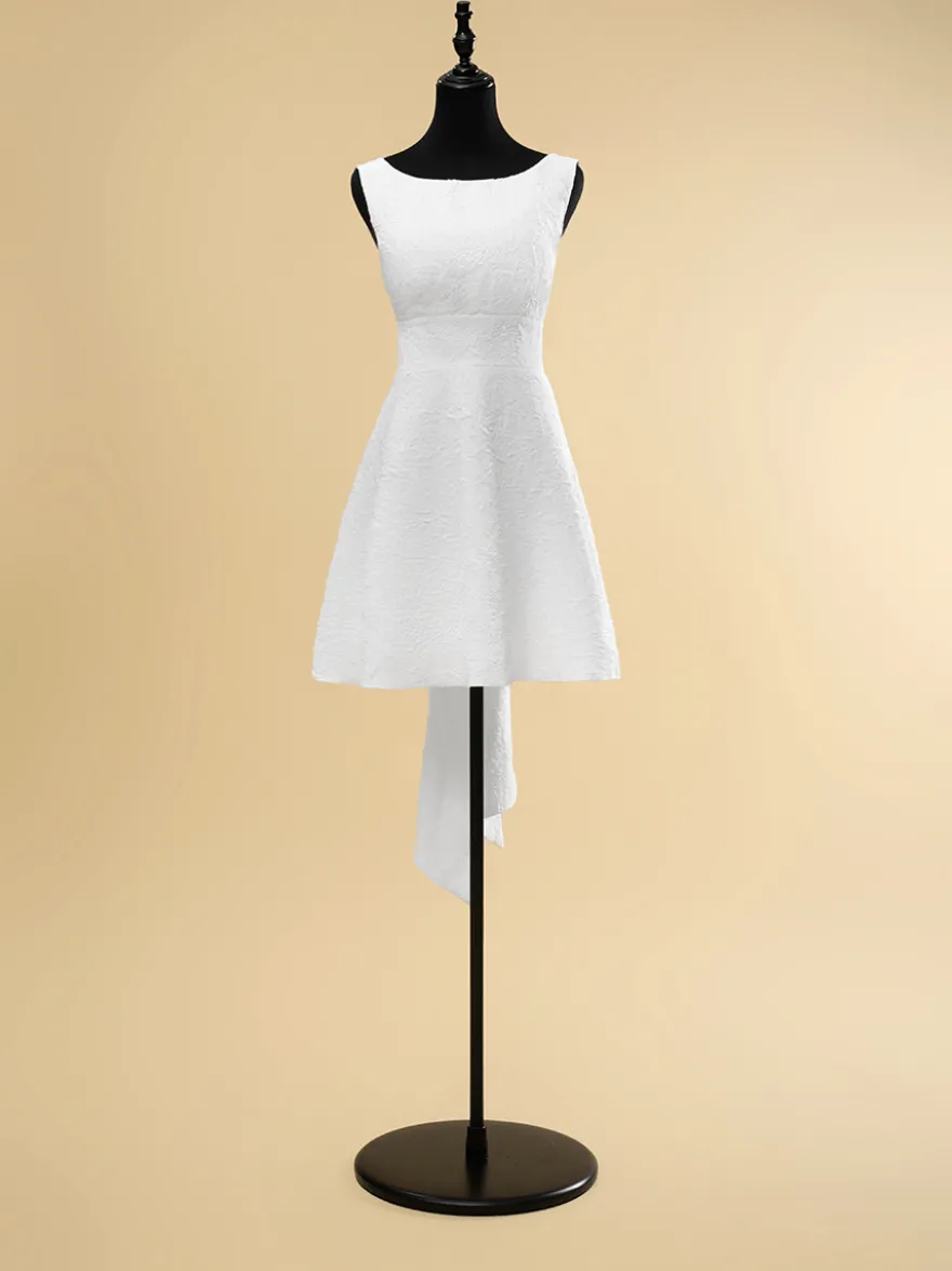 Robes de mariée courtes col bijou sans manches coupe trapèze taille naturelle en polyester