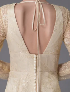 Robes de mariée dentelle robe de mariée col V manches longues dos nu sirene avec train