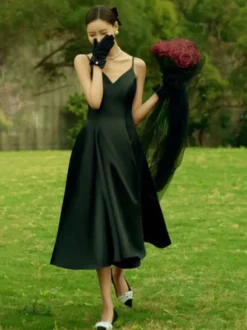 Robes de mariée noires Robe de mariée A-ligne sans manches longueur thé Personnalisation gratuite