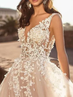 Robes de mariée rose en tulle col V dos nu décoré des fleurs à traîne