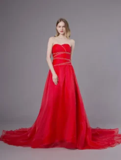 Robes de mariée rouges robes de soirée sans bretelles en organza perlées