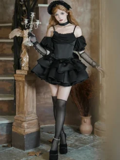 Robes gothiques Lolita à nœuds et volants rouges