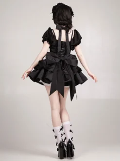 Robes gothiques Lolita à nœuds et volants rouges