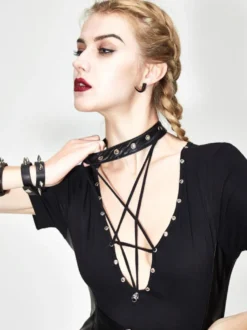 Robes gothiques Lolita Punk avec œillets robe noire
