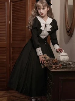 Robes Gothiques Lolita Volants Plissé Noir Manches Longues