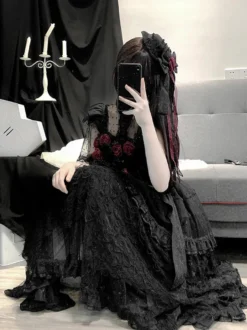 Robes gothiques Lolita à volants et fleurs noires Hime Lolita JSK