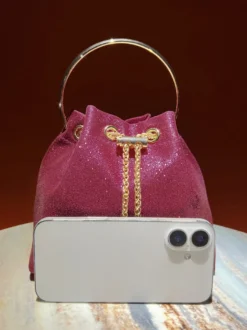 Sac bandoulière de mariée en forme de coquillage irrégulière entièrement orné de strass pochette de soirée rigide avec chaîne amovible