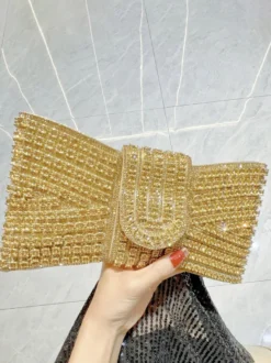 Sac bandoulière de soirée oversize à nœud et strass étui rigide pochette de soirée avec bandoulière chaîne.