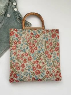 Sac cabas vintage à imprimé floral et anses en bambou grande capacité en toile porté épaule.
