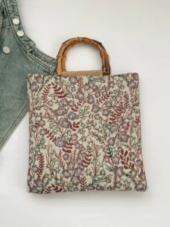 Sac cabas vintage à imprimé floral et anses en bambou grande capacité en toile porté épaule.