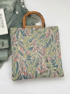 Sac cabas vintage à imprimé floral et anses en bambou grande capacité en toile porté épaule.