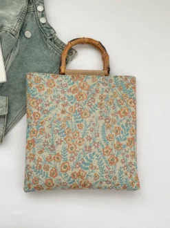 Sac cabas vintage à imprimé floral et anses en bambou grande capacité en toile porté épaule.