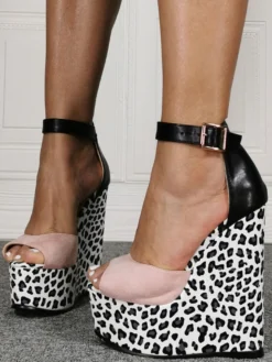 Sandales compensées pour dame classique peep toe talon compensé slip-on femme plus la taille léopard sandales pour femmes