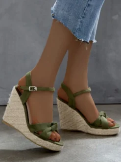 Sandales compensées pour femmes Charmantes micro-daim Sandales à bout rond supérieur