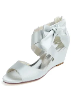 Sandales de mariée rouge en satin décoré de noeud chaussures de mariage rouge
