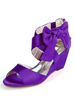 Sandales de mariée rouge en satin décoré de noeud chaussures de mariage rouge