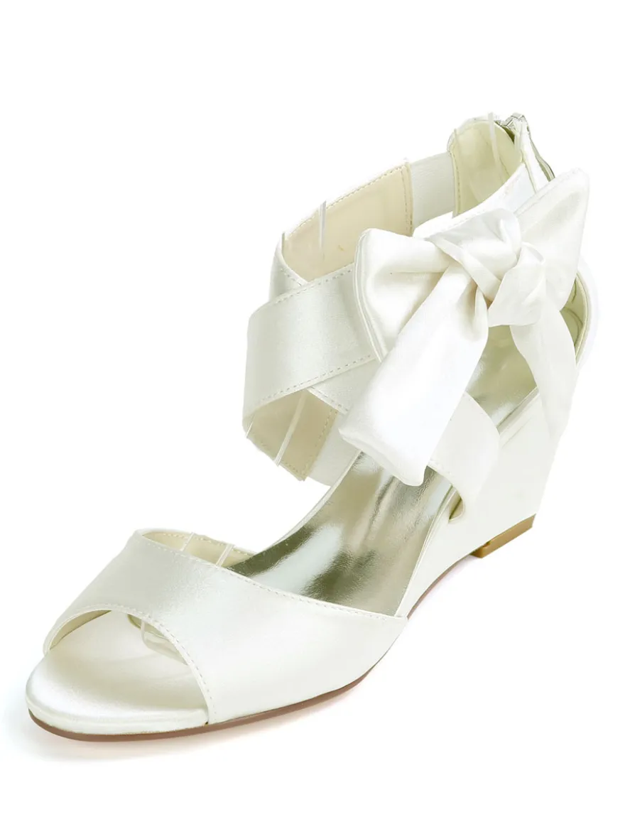 Sandales de mariée rouge en satin décoré de noeud chaussures de mariage rouge