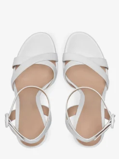 Sandales femme blanche en PU talon carré plateforme