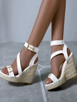 Sandales femme compensées en cuir synthétique