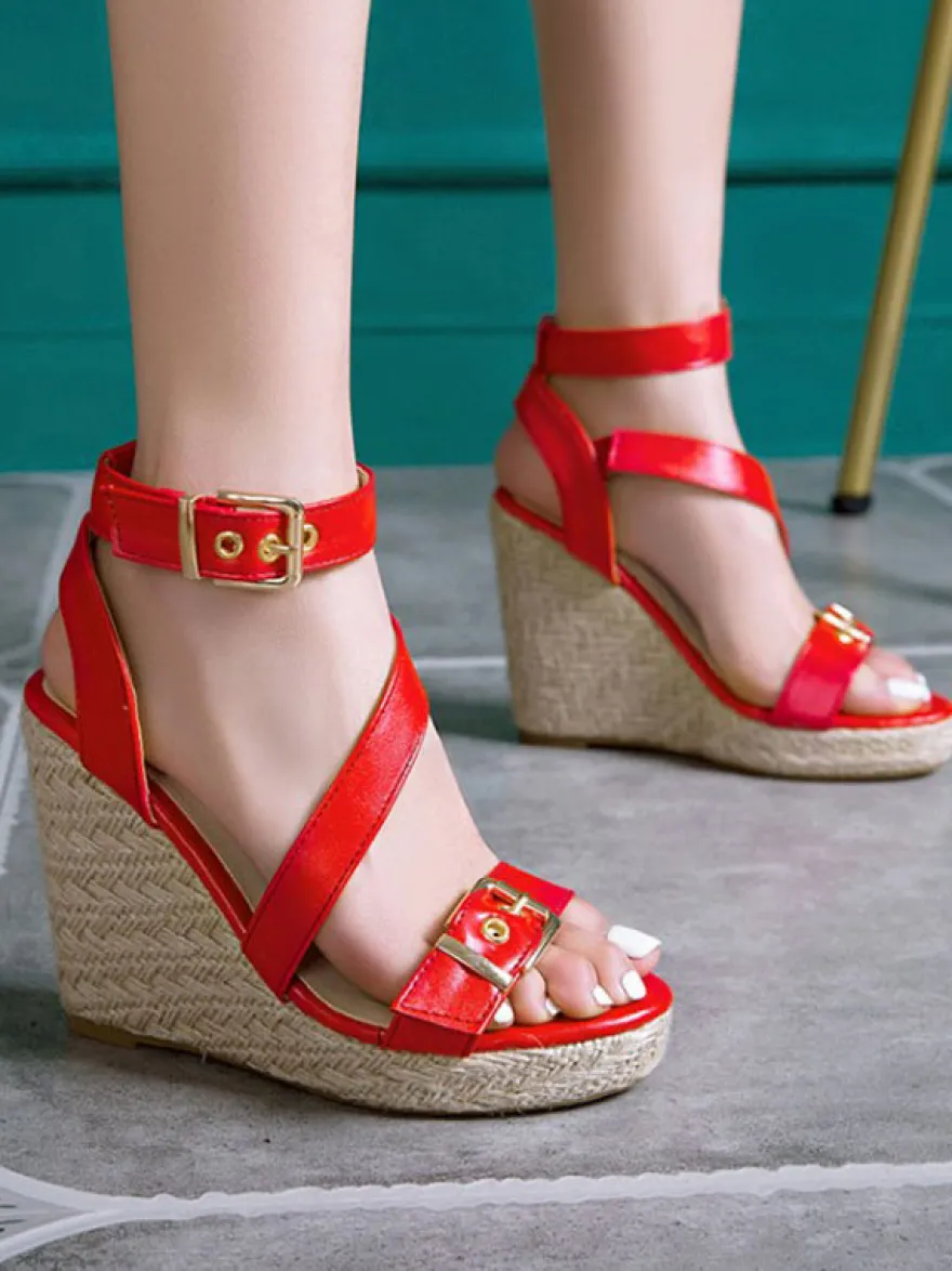 Sandales femme compensées en cuir synthétique