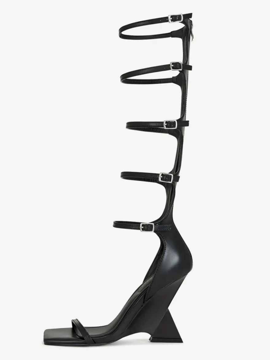 Sandales gladiateur noires à bout ouvert et boucle à lanières et talon compensé