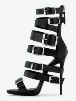 Sandales gladiateur noires à talons hauts et bout ouvert ornées d'une boucle.