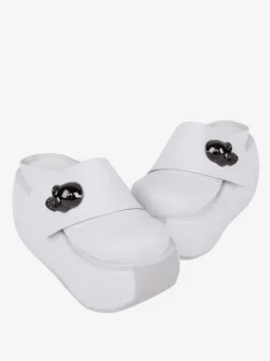 Sandales gothiques Lolita avec détails en métal bout rond squelette en cuir PU chaussures d'été blanches Lolita