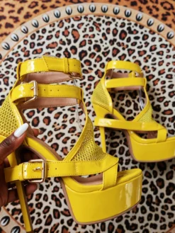 Sandales jaunes à talons hauts chaussures à plateforme bout ouvert patchwork détails Chukle