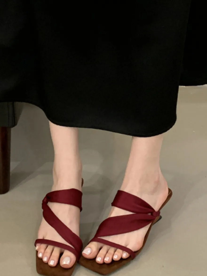 Sandales mules à bout ouvert pour femmes sandales à talons design à lanières