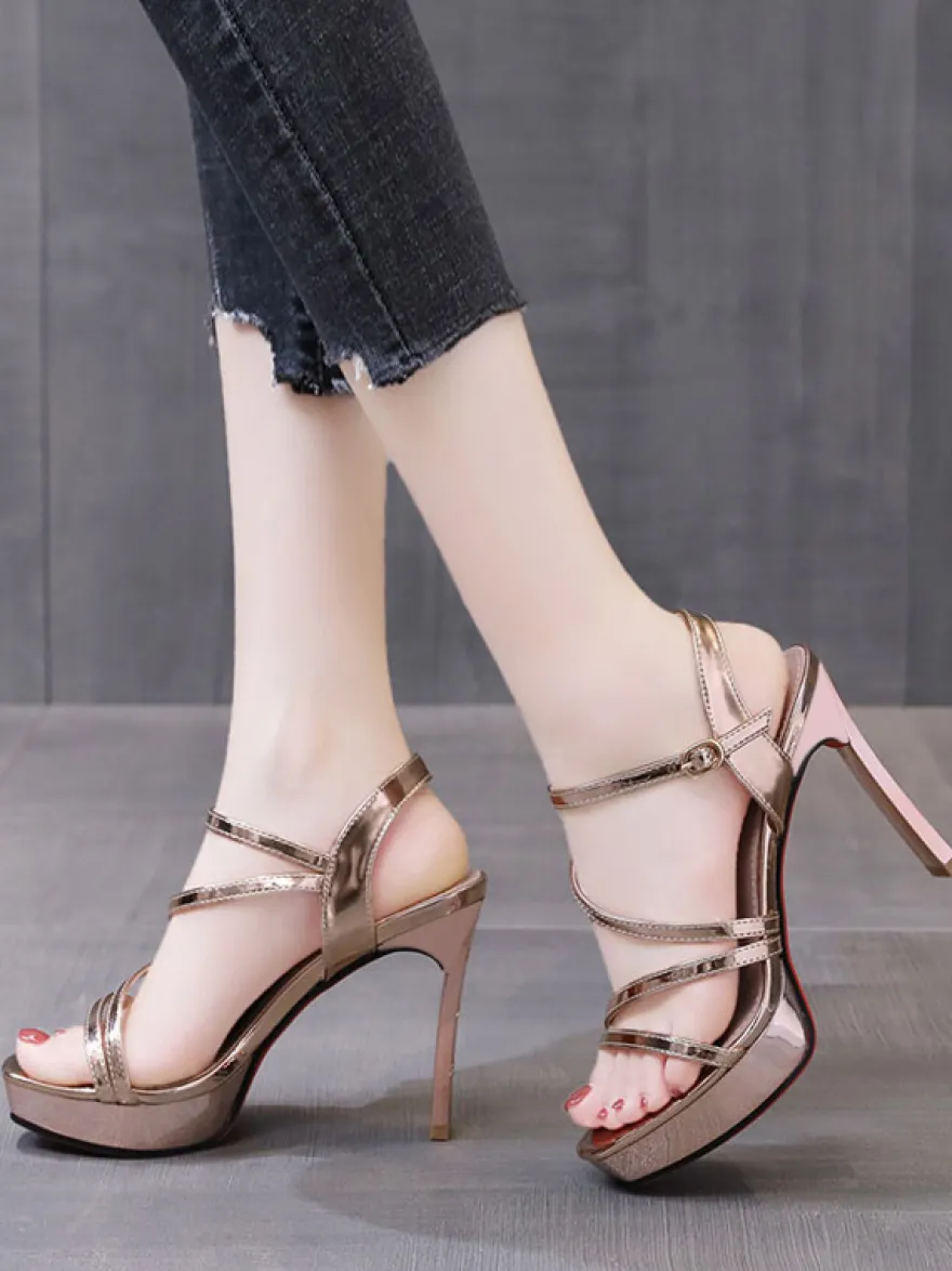 Sandales à Talons Femme avec Plateforme Verni à Lacets Unicolore avec Bout Ouvert