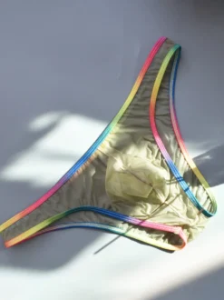 Slips pour hommes en soie glacée avec bordure arc-en-ciel