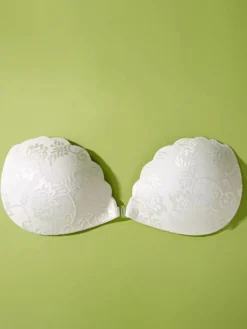 Soutien-gorge push-up adhésif en dentelle florale blanche nude avec cache-tétons et fermeture adhésive sur le devant