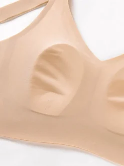 Soutien-gorge sans armatures et sans coutures confort et maintien grâce à ses larges bretelles