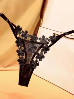 String sans entrejambe en dentelle noire brodée de fleurs lingerie féminine