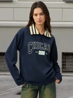 Sweat-shirt polo vintage à col rayé et demi-zip oversize