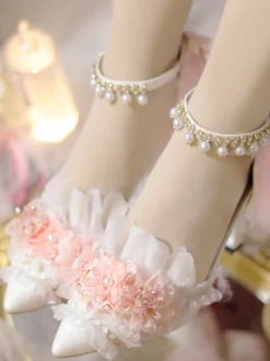 Sweet Lolita Footwear Fleurs blanches Chaînes Volants PU Cuir Talon aiguille Escarpins Lolita