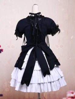 Sweet Lolita rose pourpre OP robe manches courtes couches arcs et garniture Déguisements Halloween
