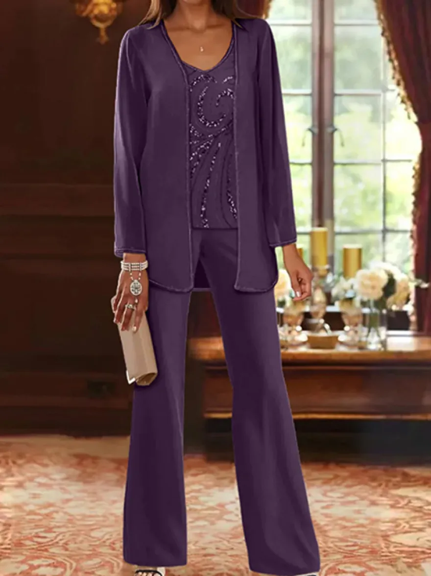 Tenue de mère de mariée 3 piècse conçue avec décolleté et manches longues à paillettes pour les invités de mariage