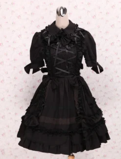 Toussaint Cospaly Costume Lolita Robe noire Lolita manches courtes dentelle garniture bandoulières Déguisements