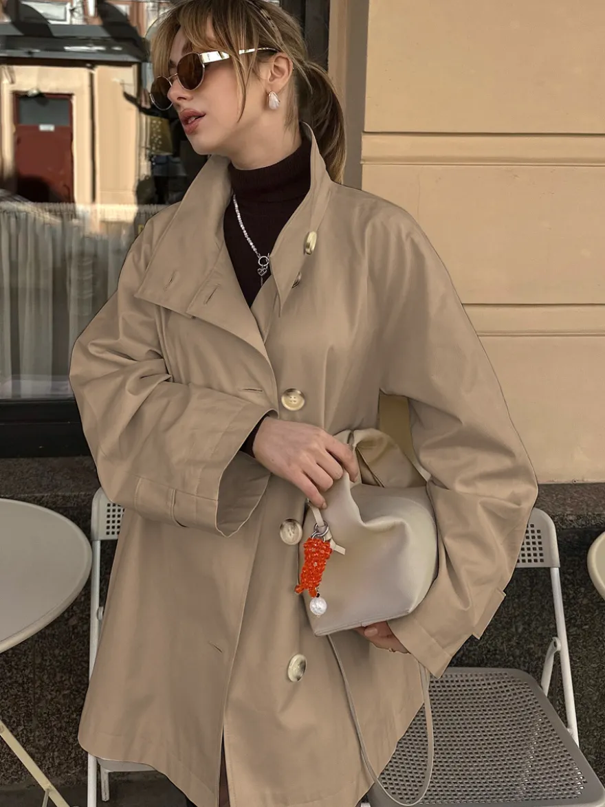 Trench-coat femme en mélange de coton - Coupe oversize minimaliste à double boutonnage et manches larges - Collection printemps-été 2026